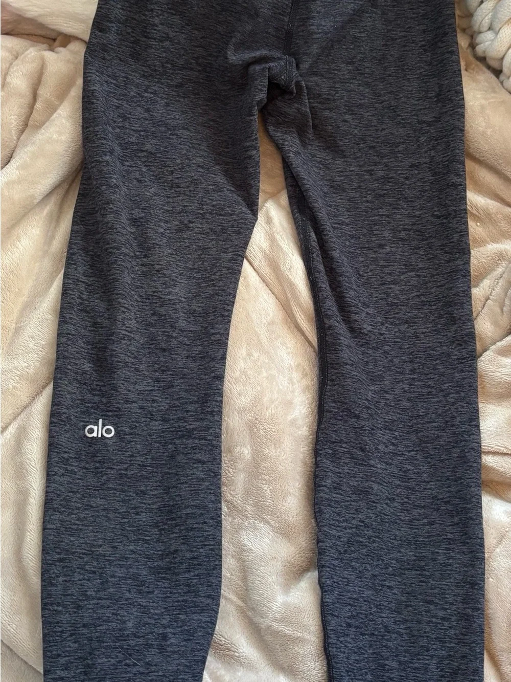 Alo Women’s XS Gray Leggins
